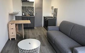 Studio à 50 m de la mer avec parking privatif